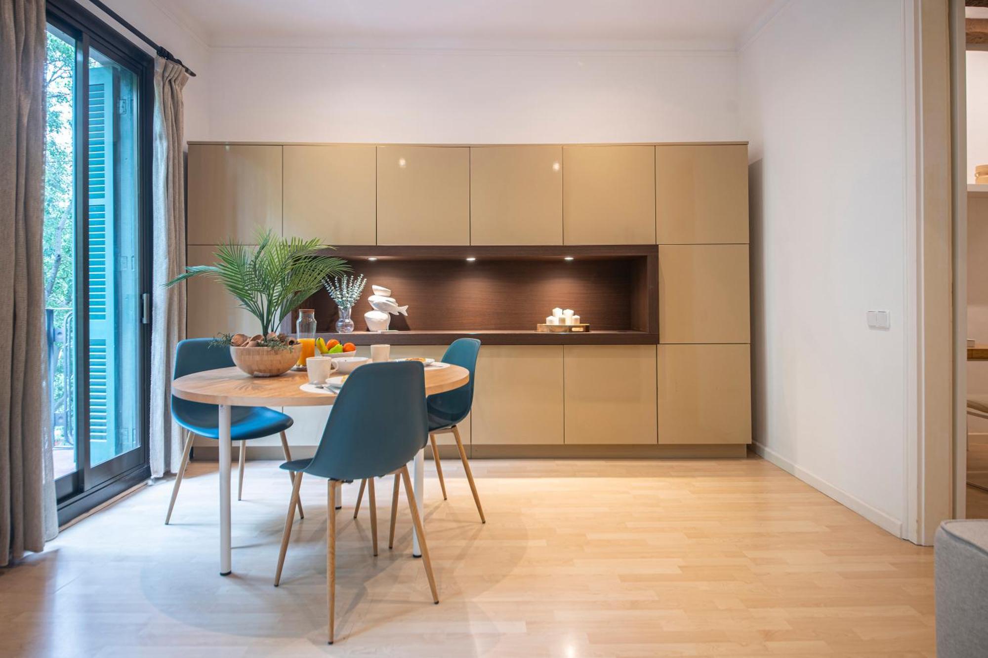 One Bedroom Apartment In Carrer Arago - Barcelona — Photos 1